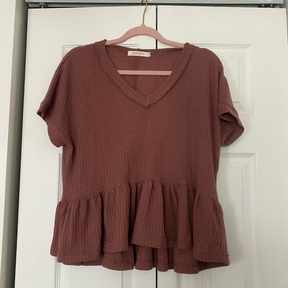 Crown & Ivy Women's Mauve Peplum Top